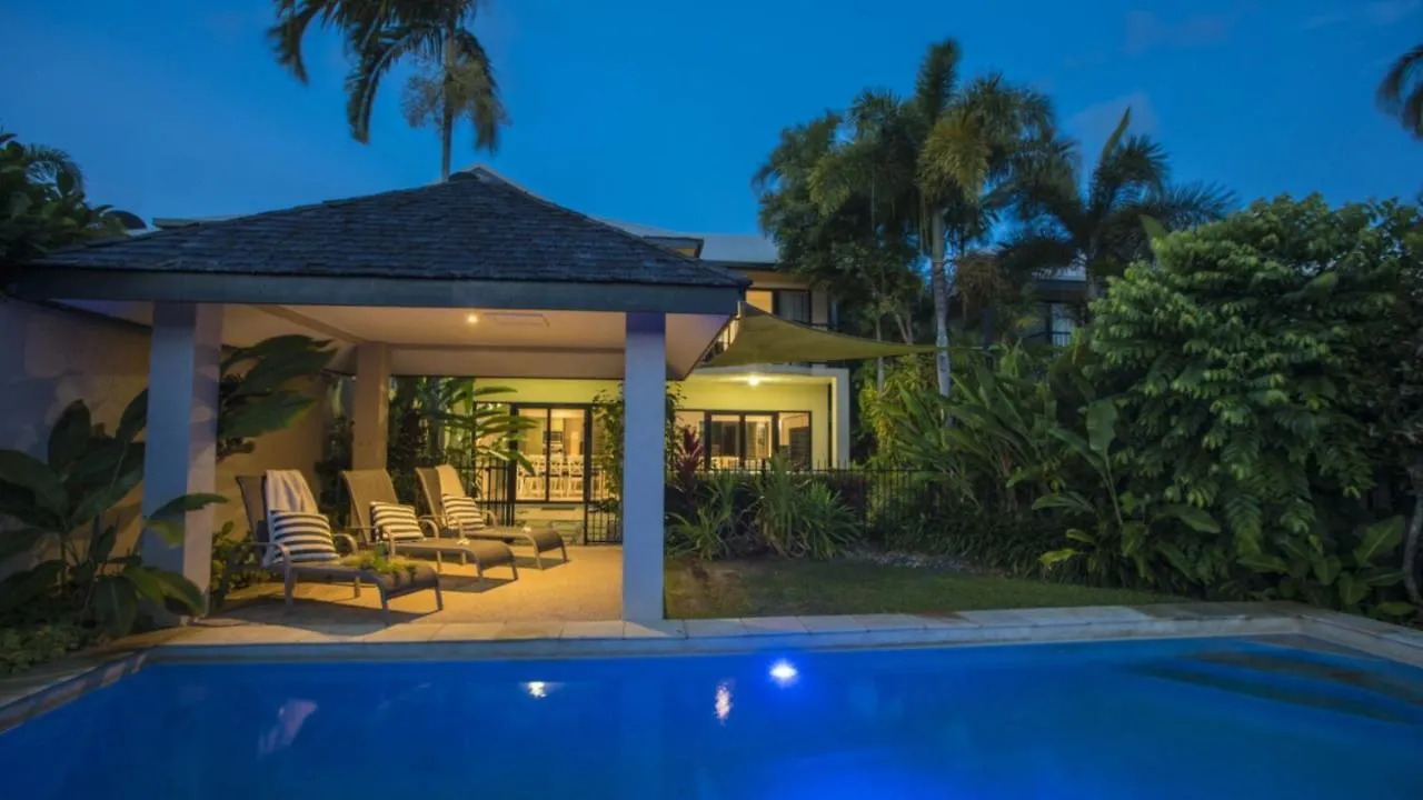 Catalina Port Douglas location